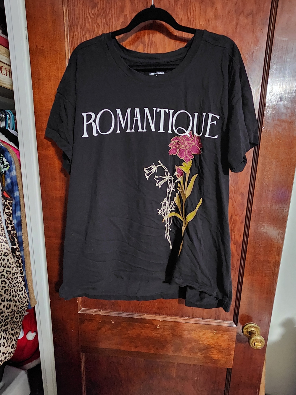 NWOT Anthropologie Romantique Boyfriend Graphic Tee - Size XL